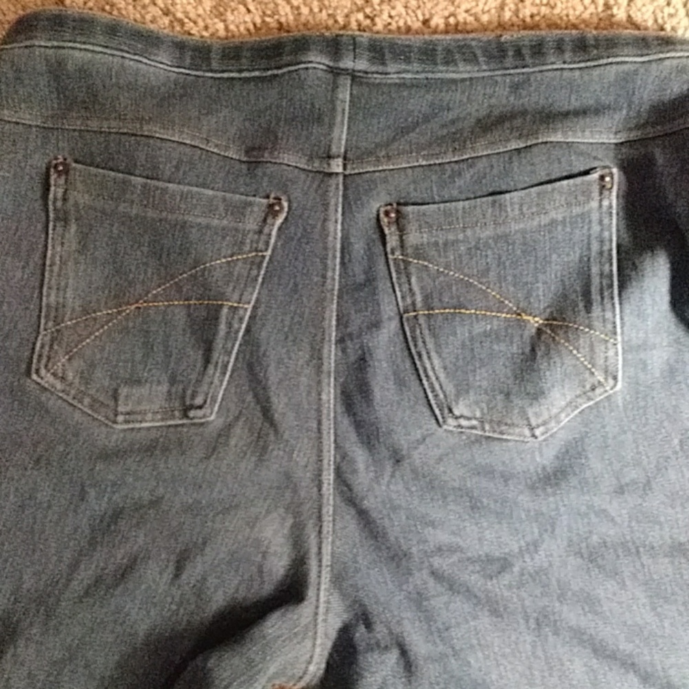Blue jeans - Picture 2 of 4
